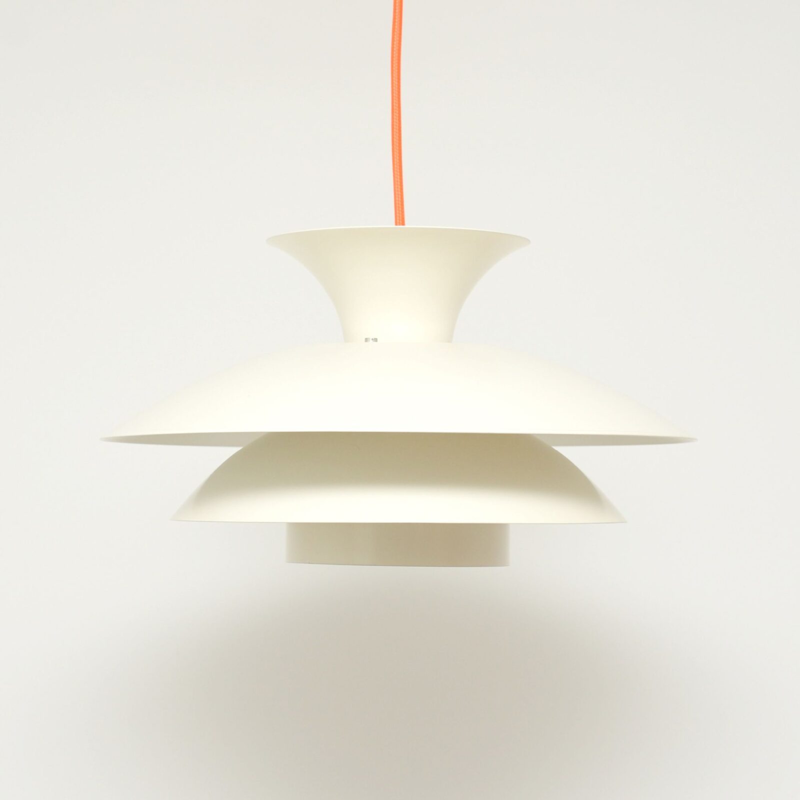 Biała skandynawska lampa, Dania, lata 70