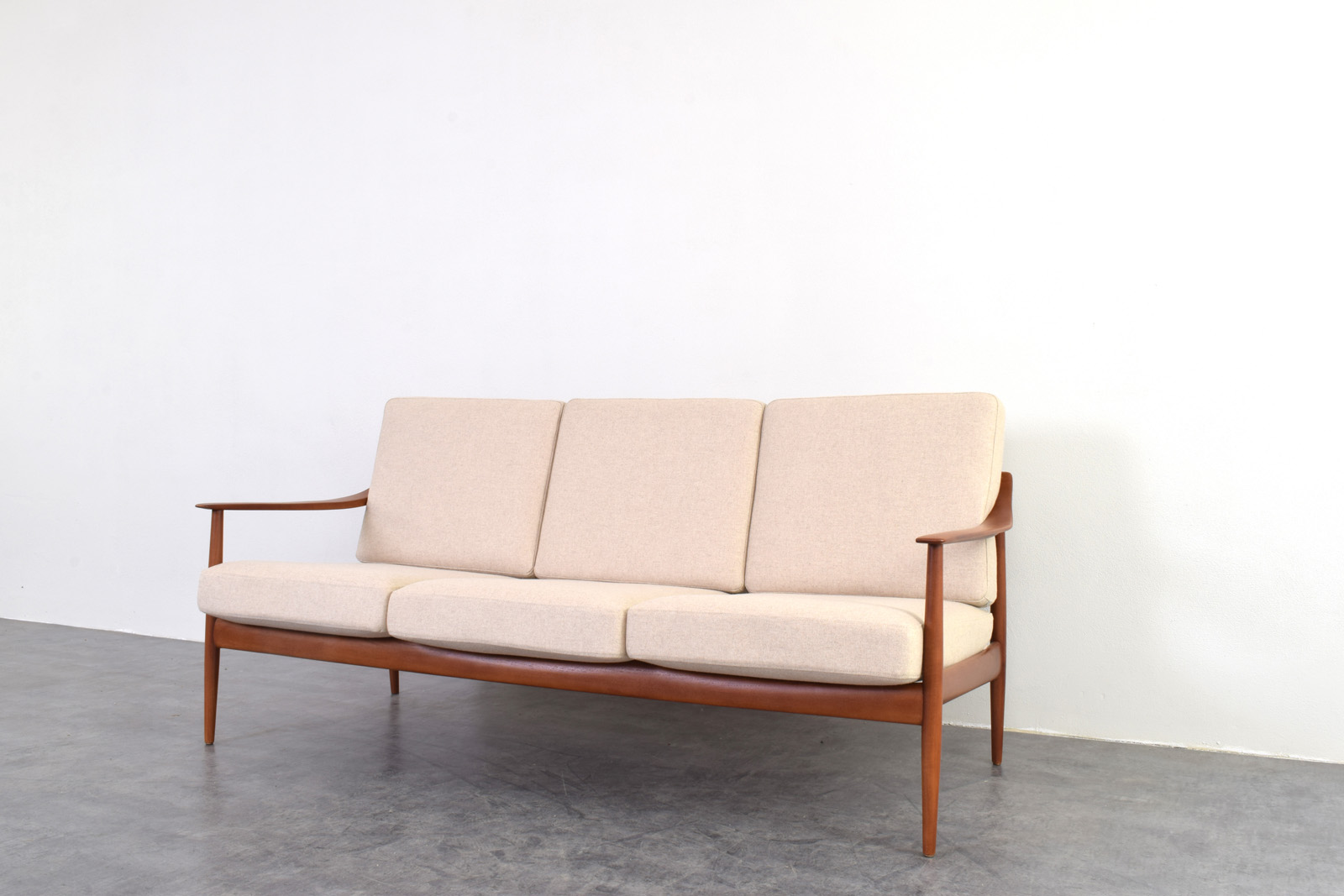 Sofa tekowa vintage, Knoll Antimott, Niemcy, lata 60
