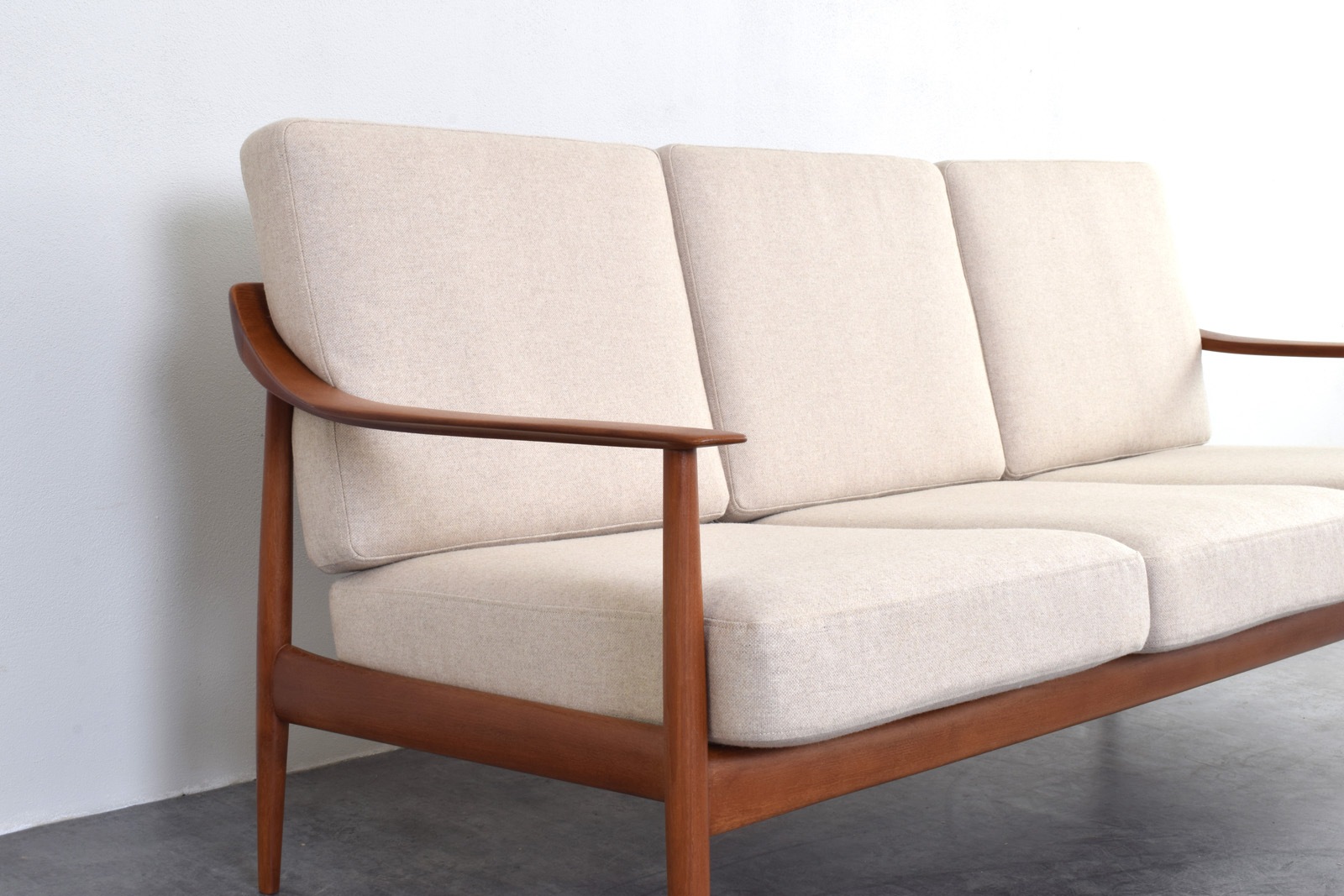 Sofa tekowa vintage, Knoll Antimott, Niemcy, lata 60