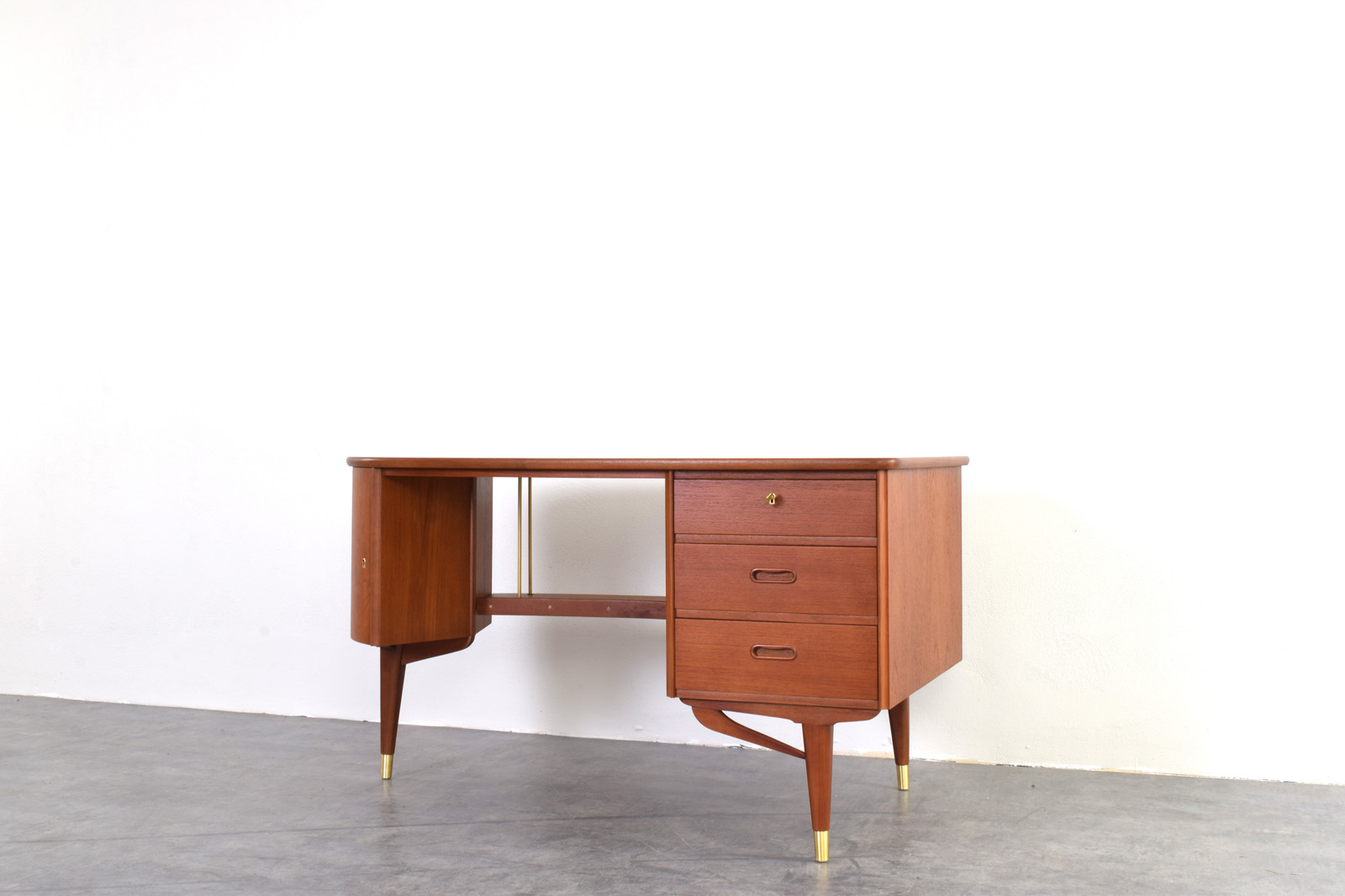 Biurko tekowe Mid-Century, Sola Møbler, Norwegia, lata 60
