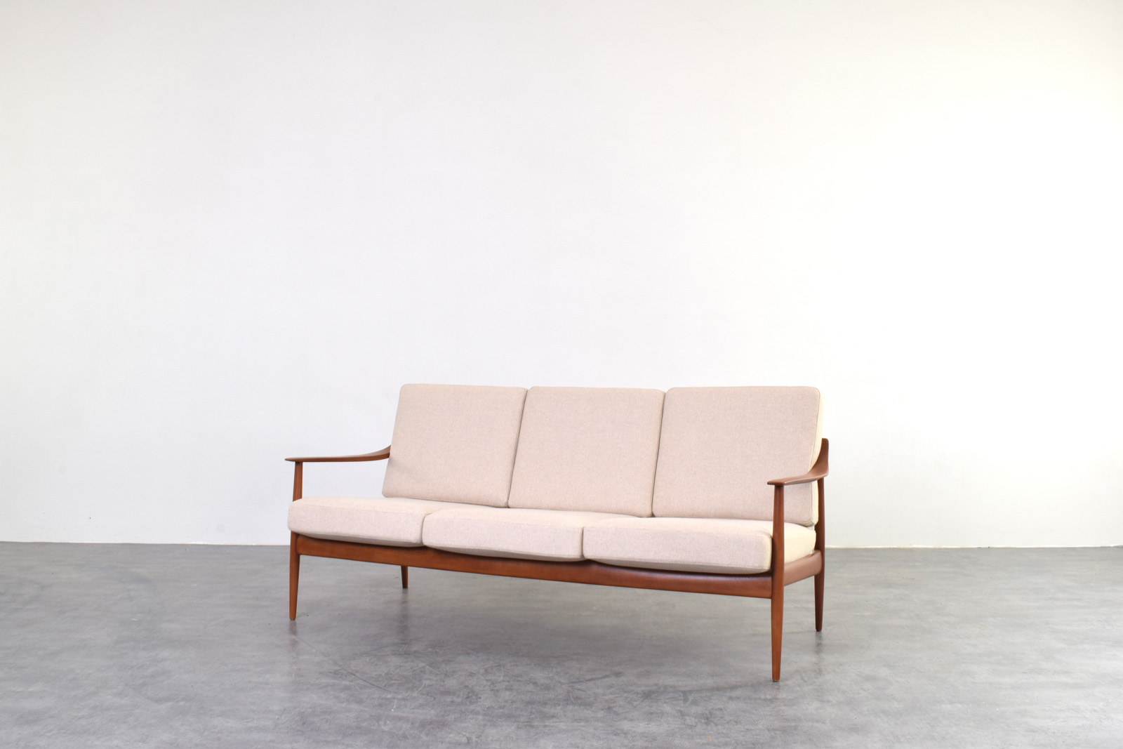 Sofa tekowa vintage, Knoll Antimott, Niemcy, lata 60