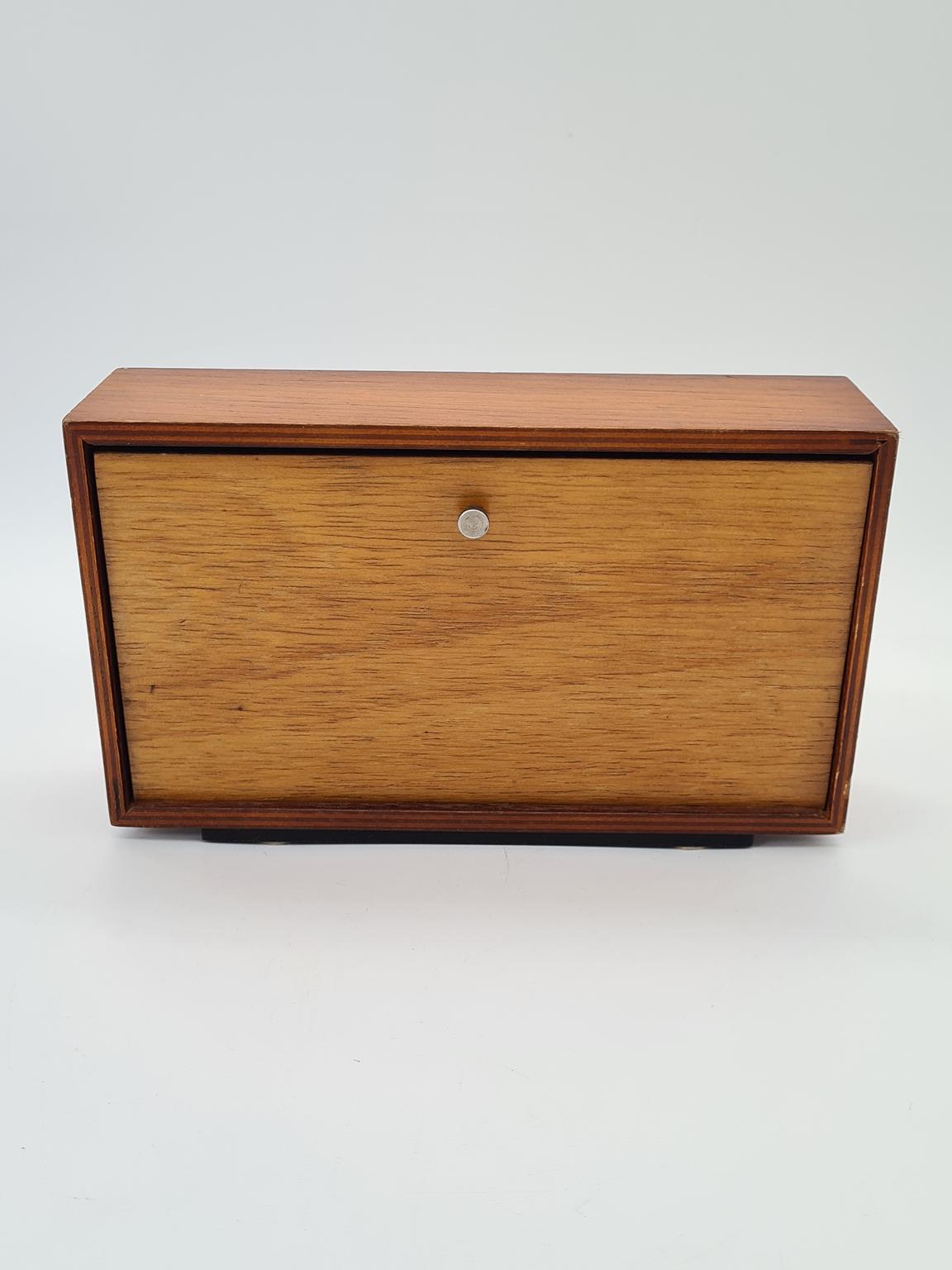 Modernistyczny zegar stołowy firmy Weimar Quartz, Niemcy, lata 70