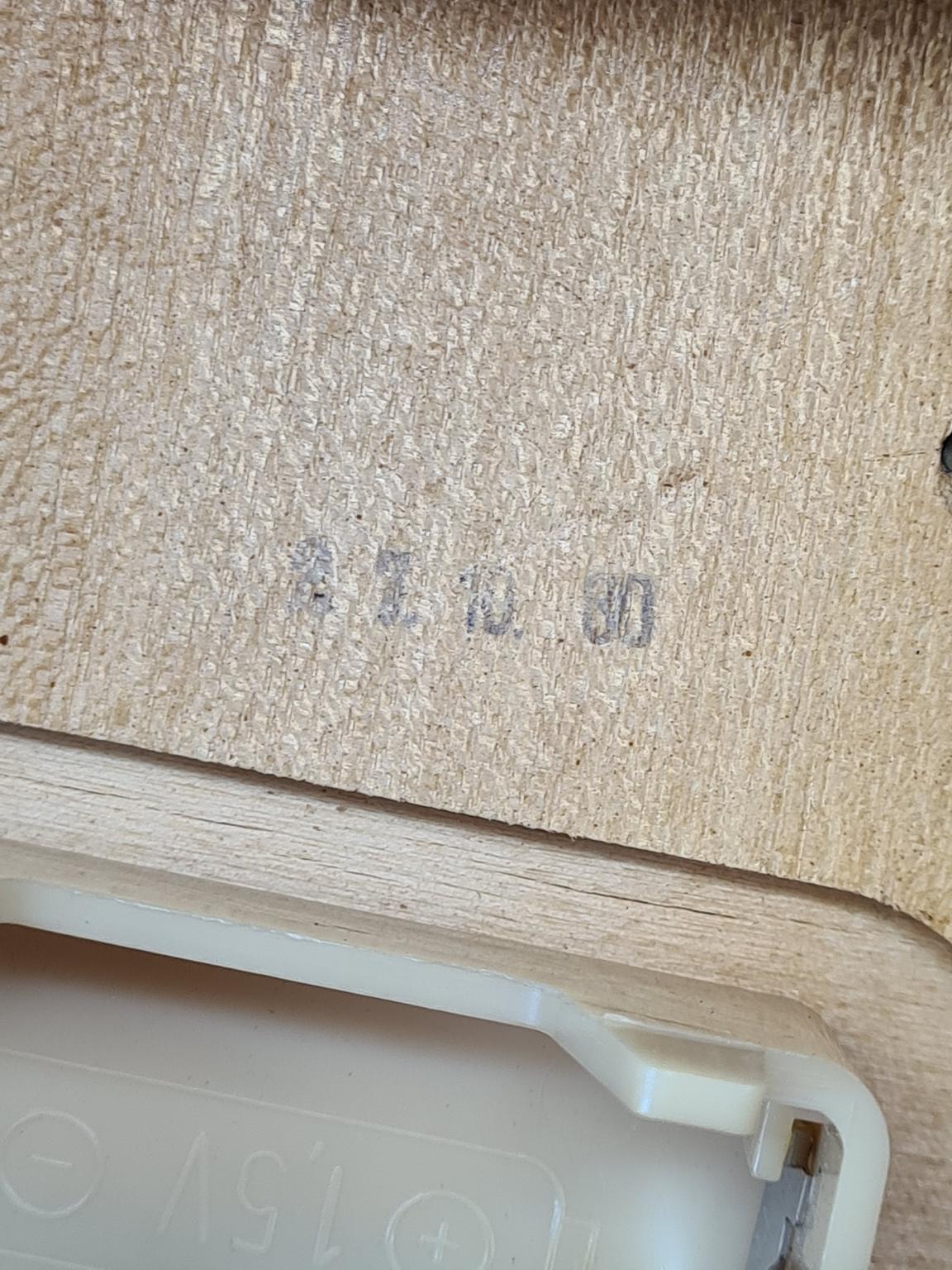 Modernistyczny zegar stołowy firmy Weimar Quartz, Niemcy, lata 70