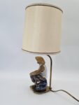 Lampa ceramiczna z figurką rybaka, lata 60/70