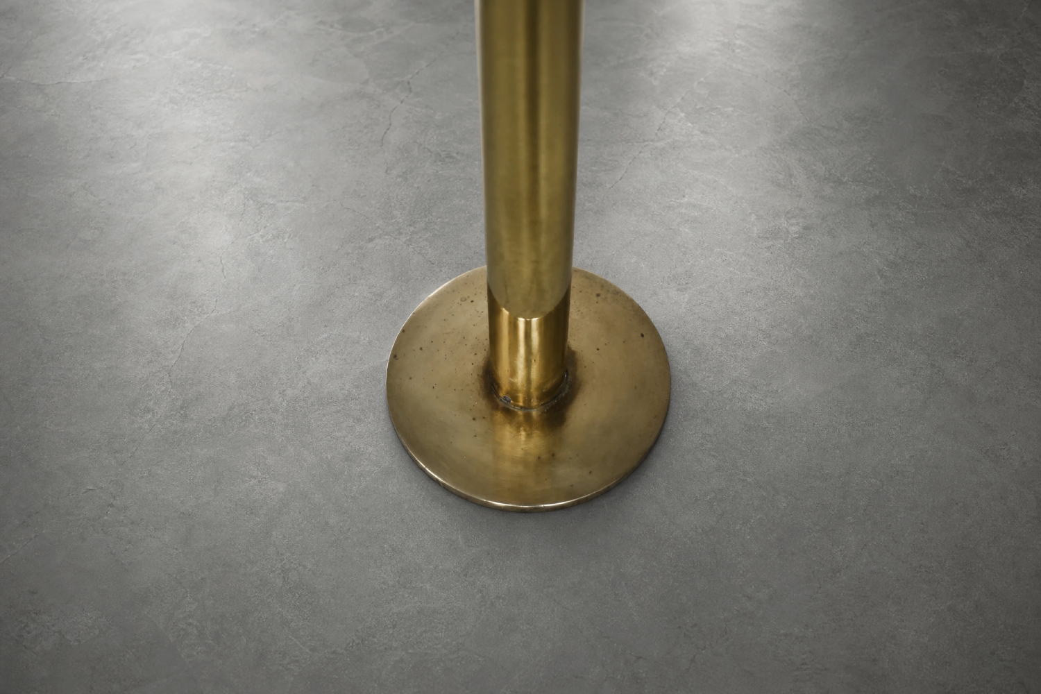 Mosiężna lampa podłogowa model 1892/4, proj. Hans-Agne Jakobsson, Hans-Agne Jakobsson AB, Szwecja, lata 70