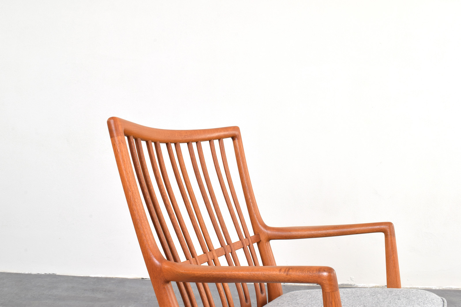 Fotel bujany vintage proj. Hans Wegner, prod. A/S Mikael Laursen, Dania, lata 50