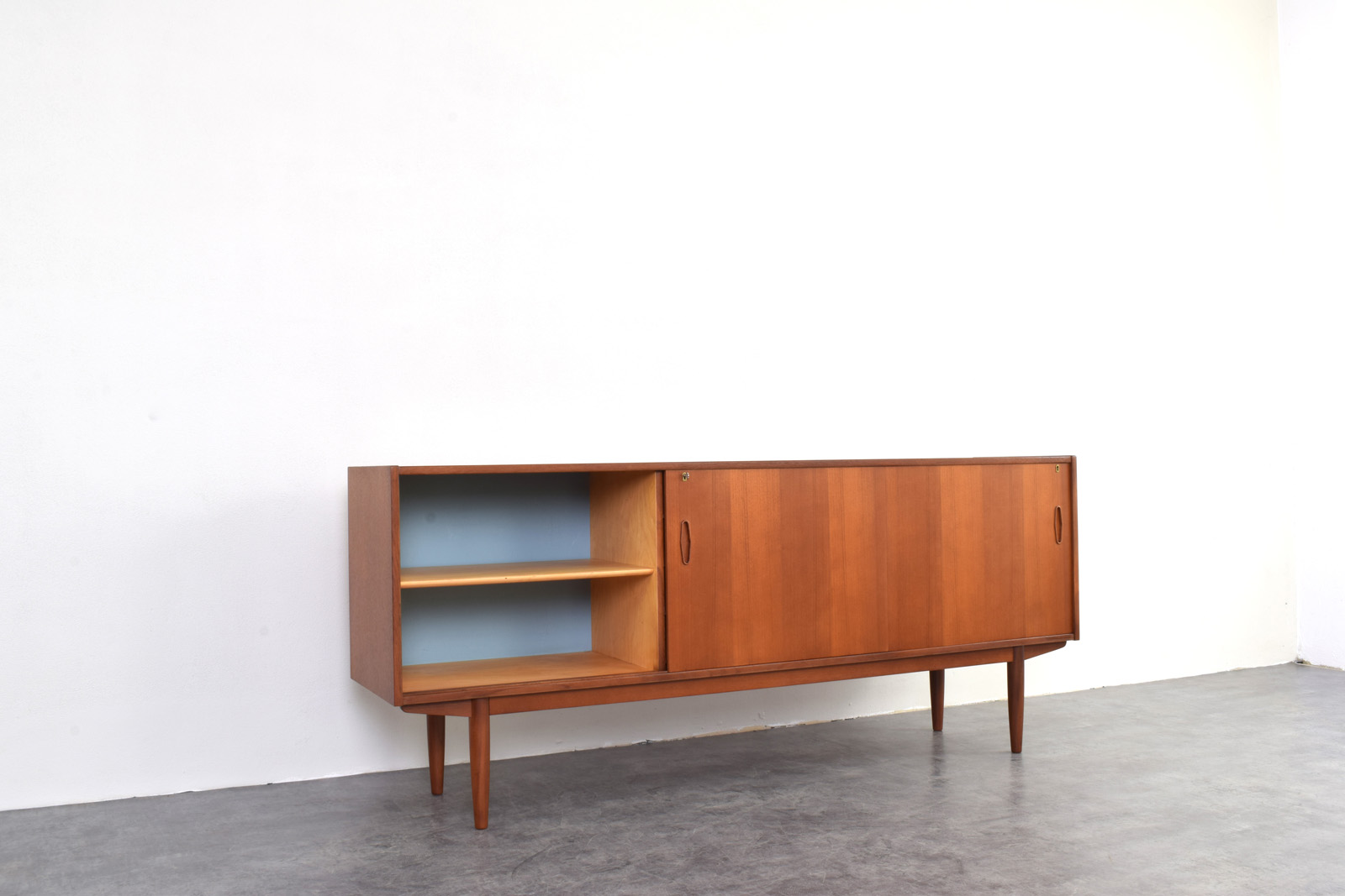 Skandynawski sideboard, proj. Nils Jonsson prod. P.S. Heggen, Norwegia, lata 60