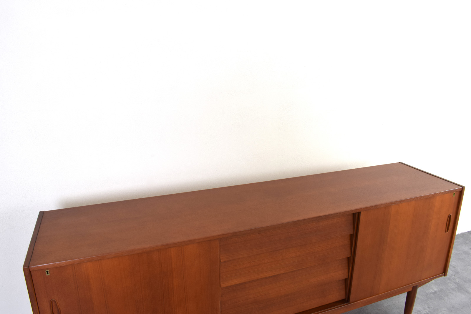 Skandynawski sideboard, proj. Nils Jonsson prod. P.S. Heggen, Norwegia, lata 60