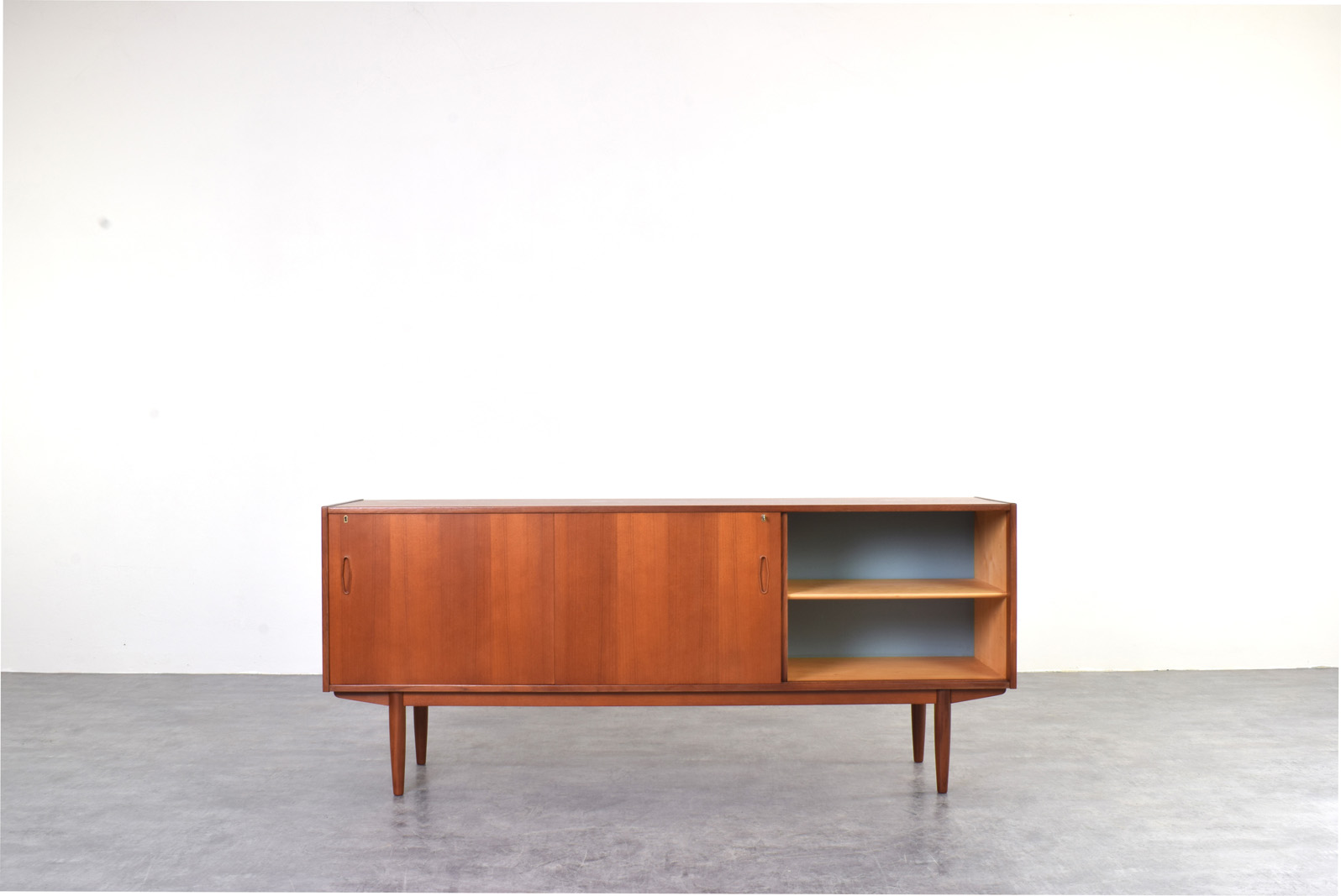 Skandynawski sideboard, proj. Nils Jonsson prod. P.S. Heggen, Norwegia, lata 60