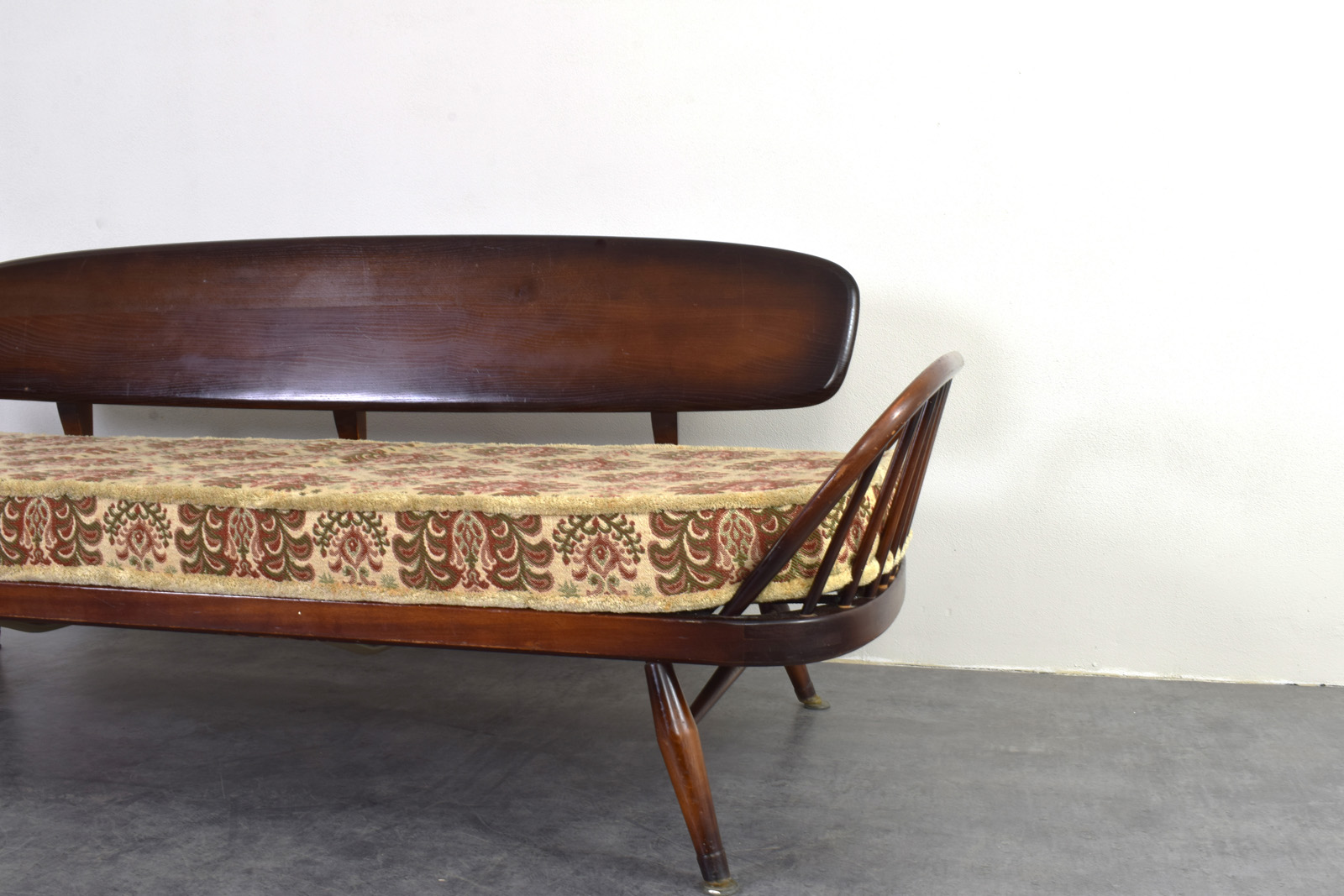 Sofa vintage proj. Lucian Ercolani, prod. Ercol, Wielka Brytania, lata 60