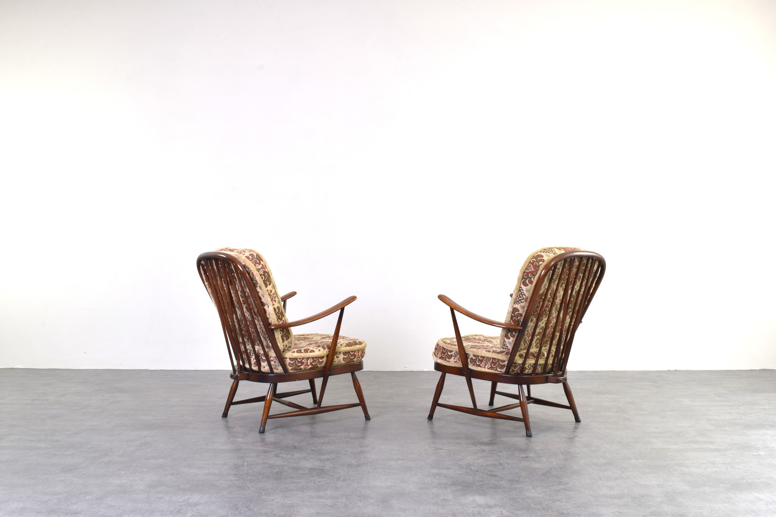 Para foteli vintage proj. Lucian Ercolani, prod. Ercol, Wielka Brytania, lata 60