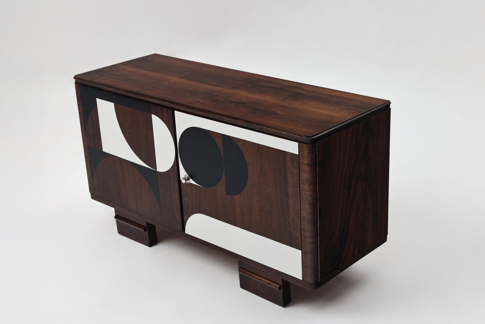 Vintage veneered sideboard, Poland, 1950s