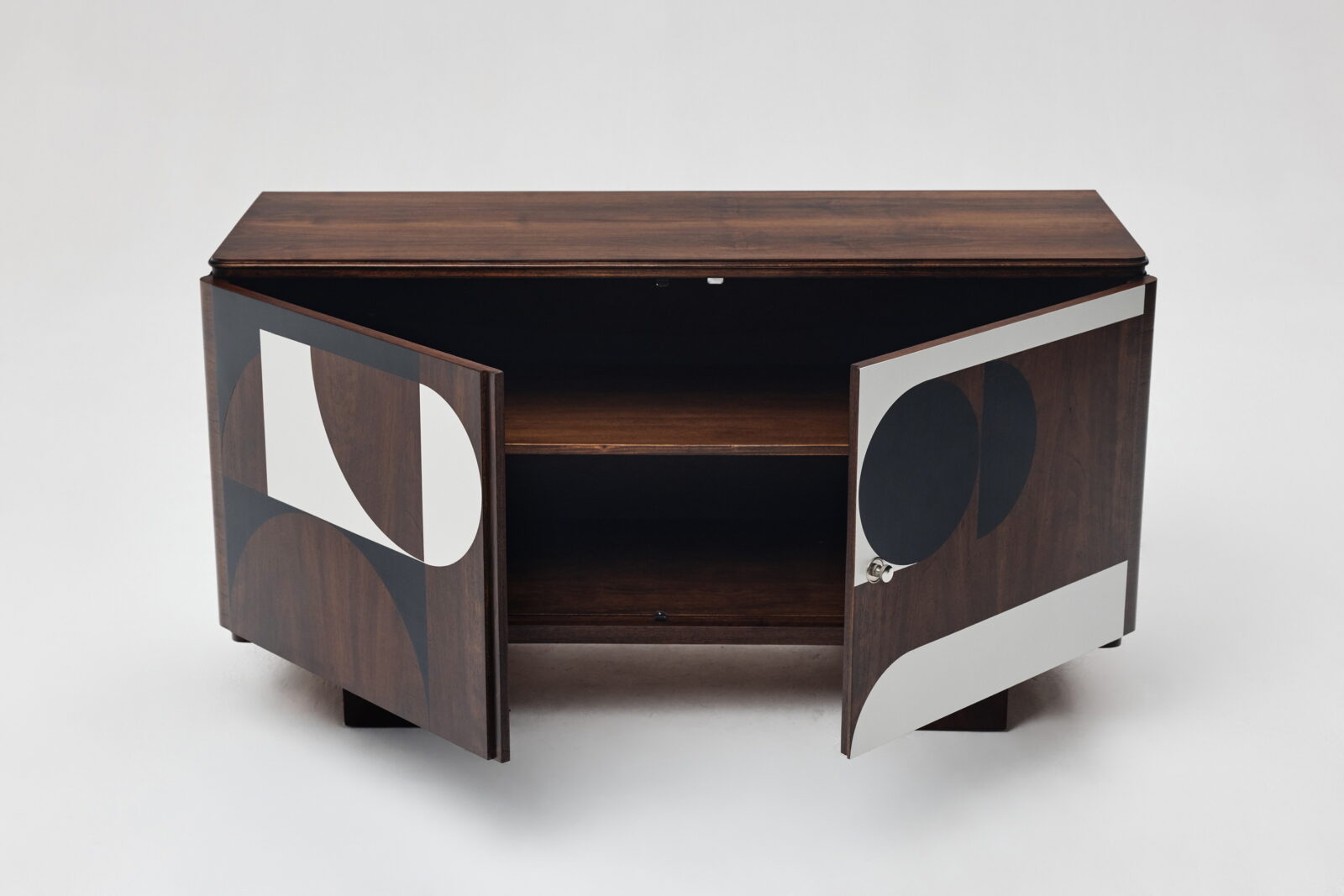 Vintage veneered sideboard, Poland, 1950s