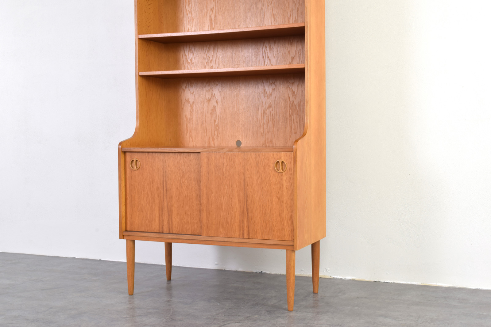 Dębowa biblioteczka vintage, Dania, lata 60