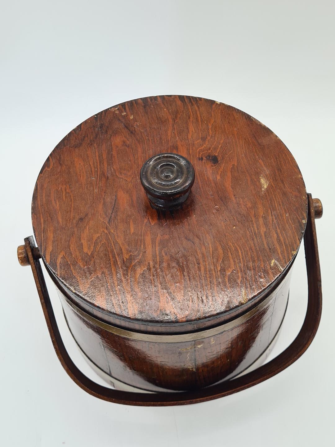 Wooden cookie jar, Vermont, USA, 1960s
