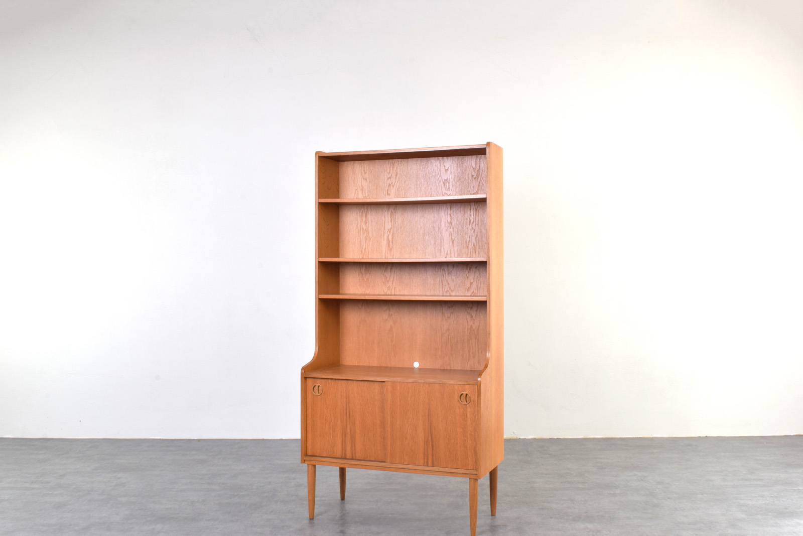 Dębowa biblioteczka vintage, Dania, lata 60
