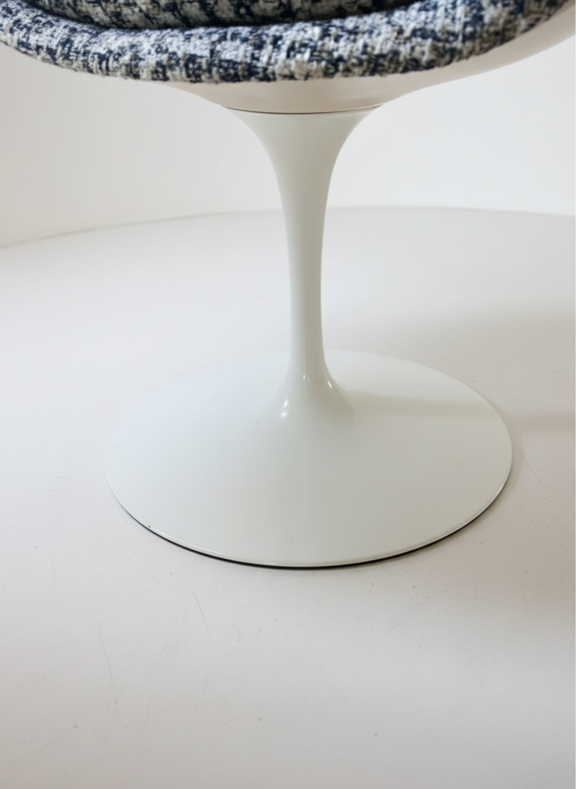Swivel "Tulip" armchair designed by Eero Saarinen, Knoll, Netherlands, 1970s