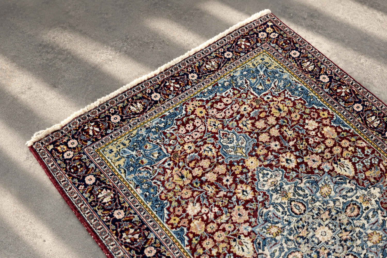 Isfahan Oriental Rug, Persia/Iran, 1940s