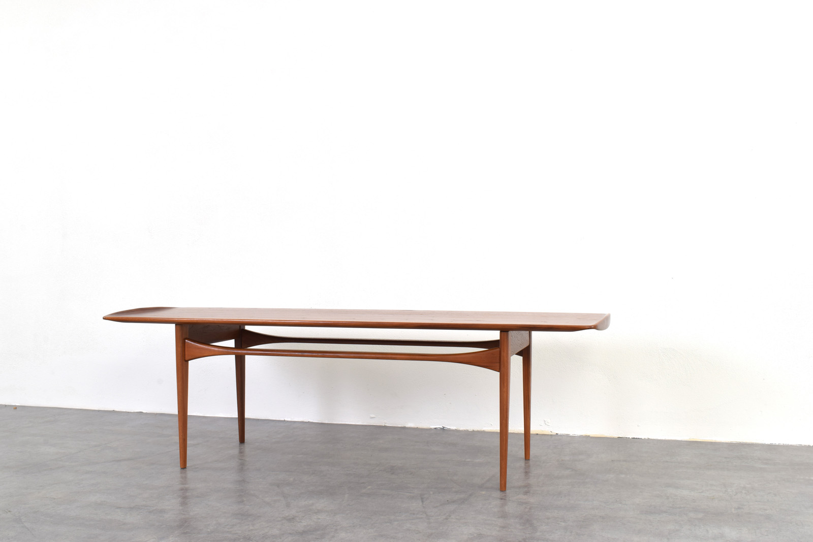 Teak coffee table designed by Tove & Edvard Kindt-Larsen, made by France & Søn, Denmark, 1960s