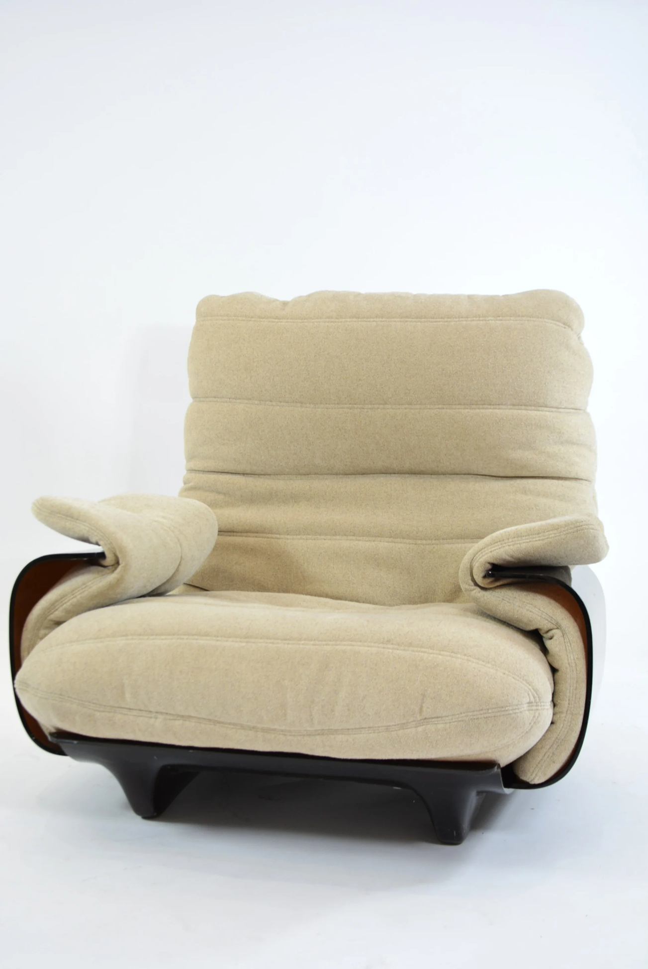 Fotel i podnóżek Marsala proj. Michel Ducaroy dla Ligne Roset, Francja, lata 70