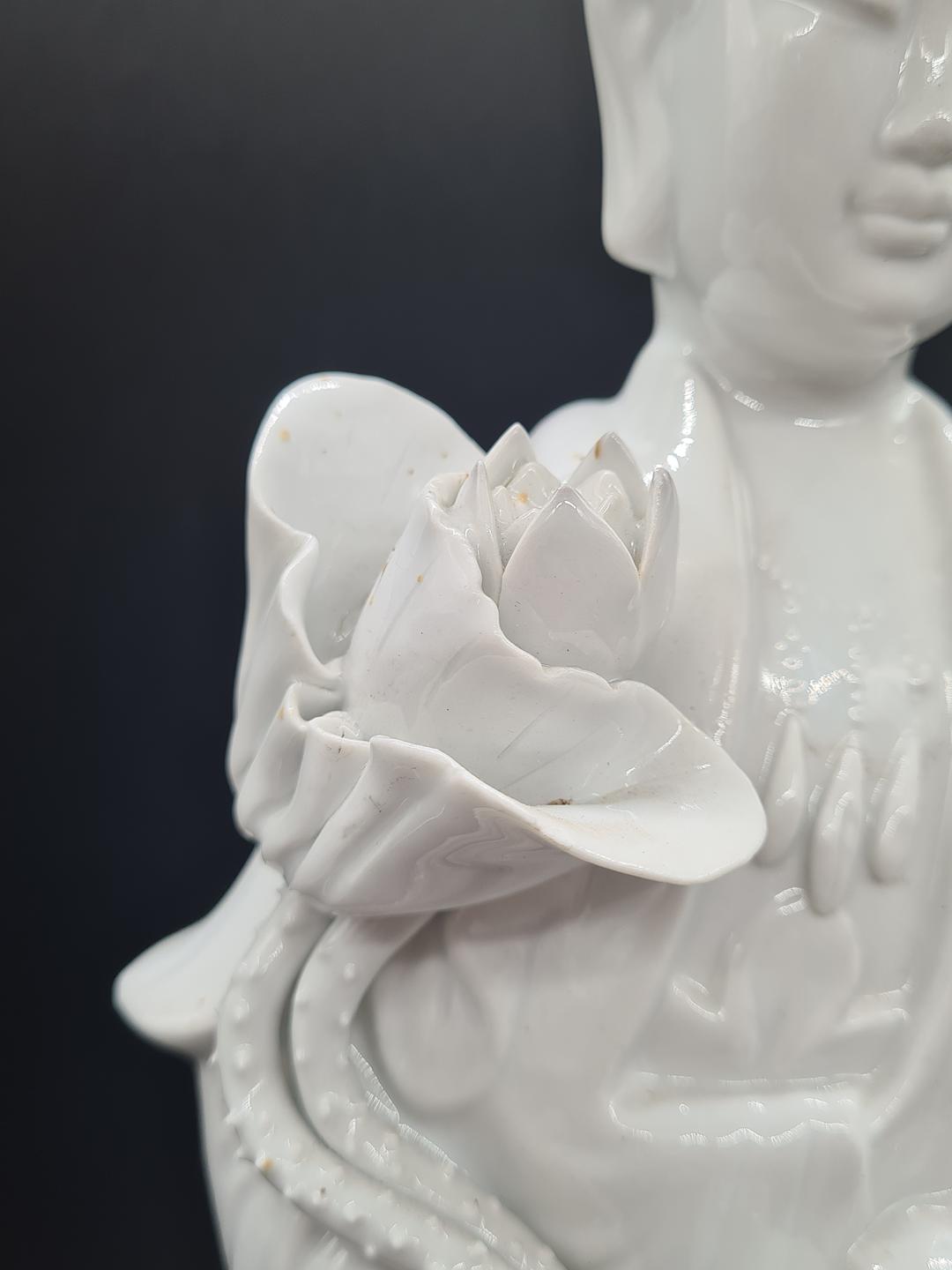 Porcelanowa figurka Guanyin, Chiny, lata 60/70