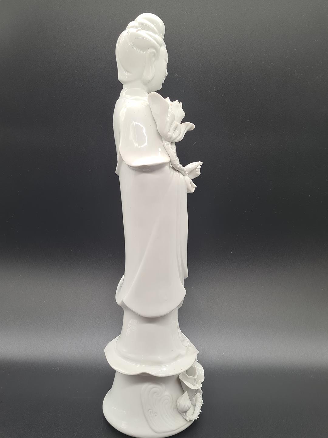 Porcelanowa figurka Guanyin, Chiny, lata 60/70