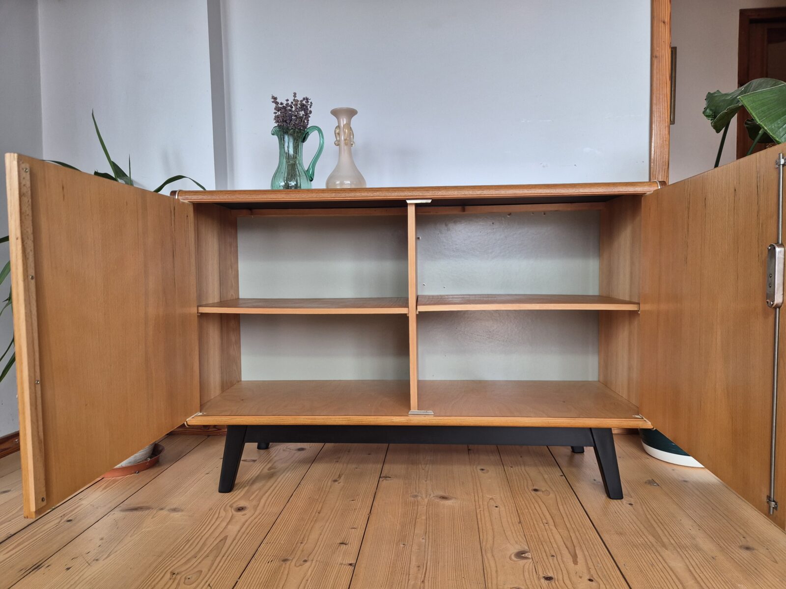 Vintage veneered chest of drawers, designed by Landsman&Nepozitek, Jitona, Czechoslovakia, 1960s