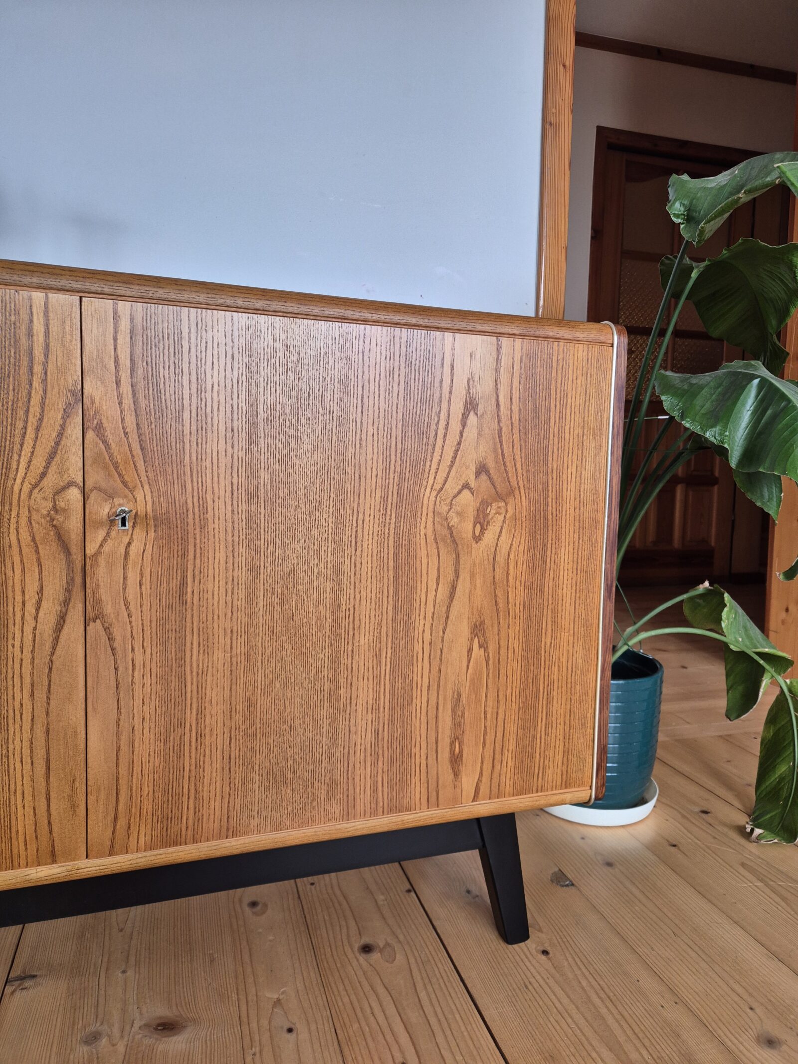 Vintage veneered chest of drawers, designed by Landsman&Nepozitek, Jitona, Czechoslovakia, 1960s