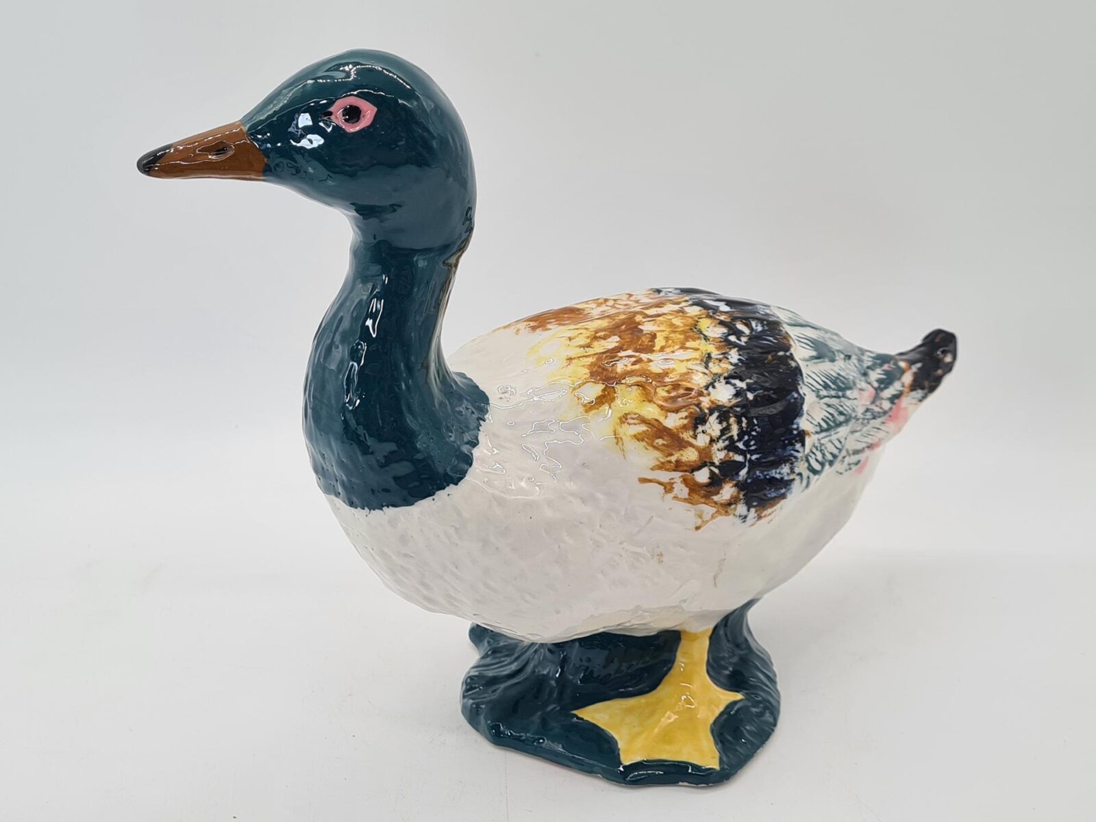 Ręcznie malowana porcelanowa figurka kaczki, lata 70