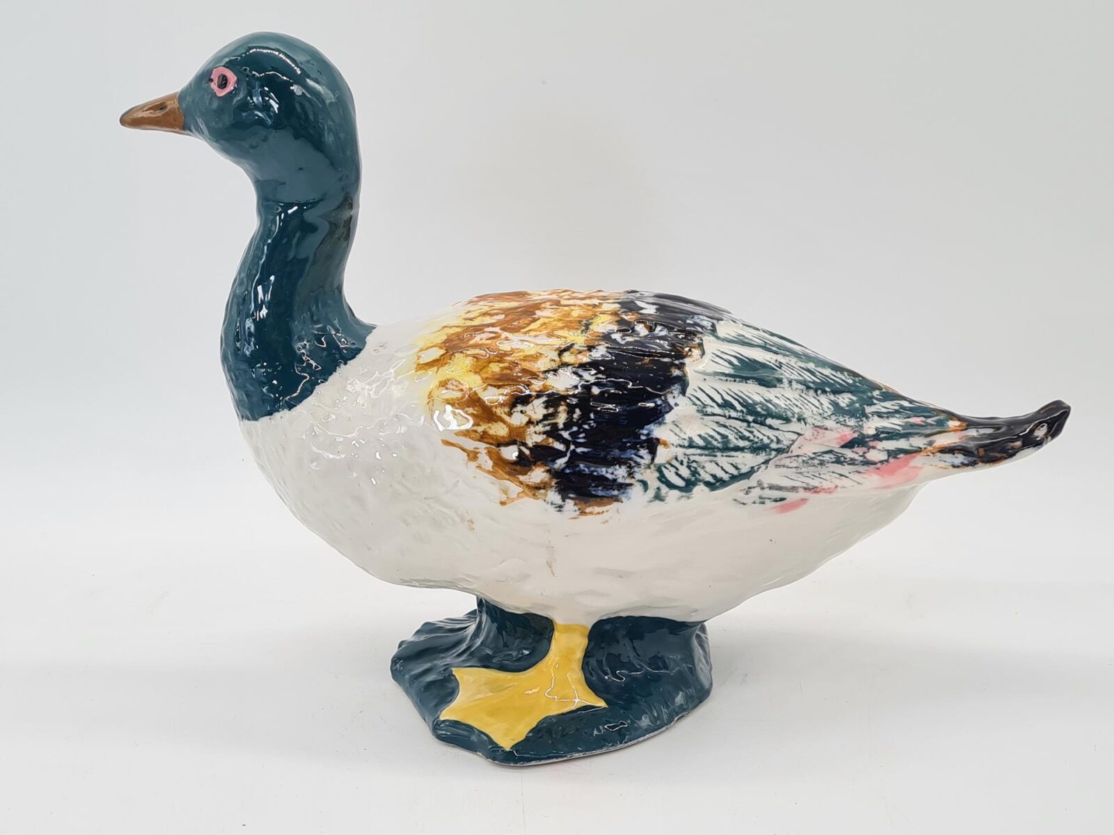 Ręcznie malowana porcelanowa figurka kaczki, lata 70