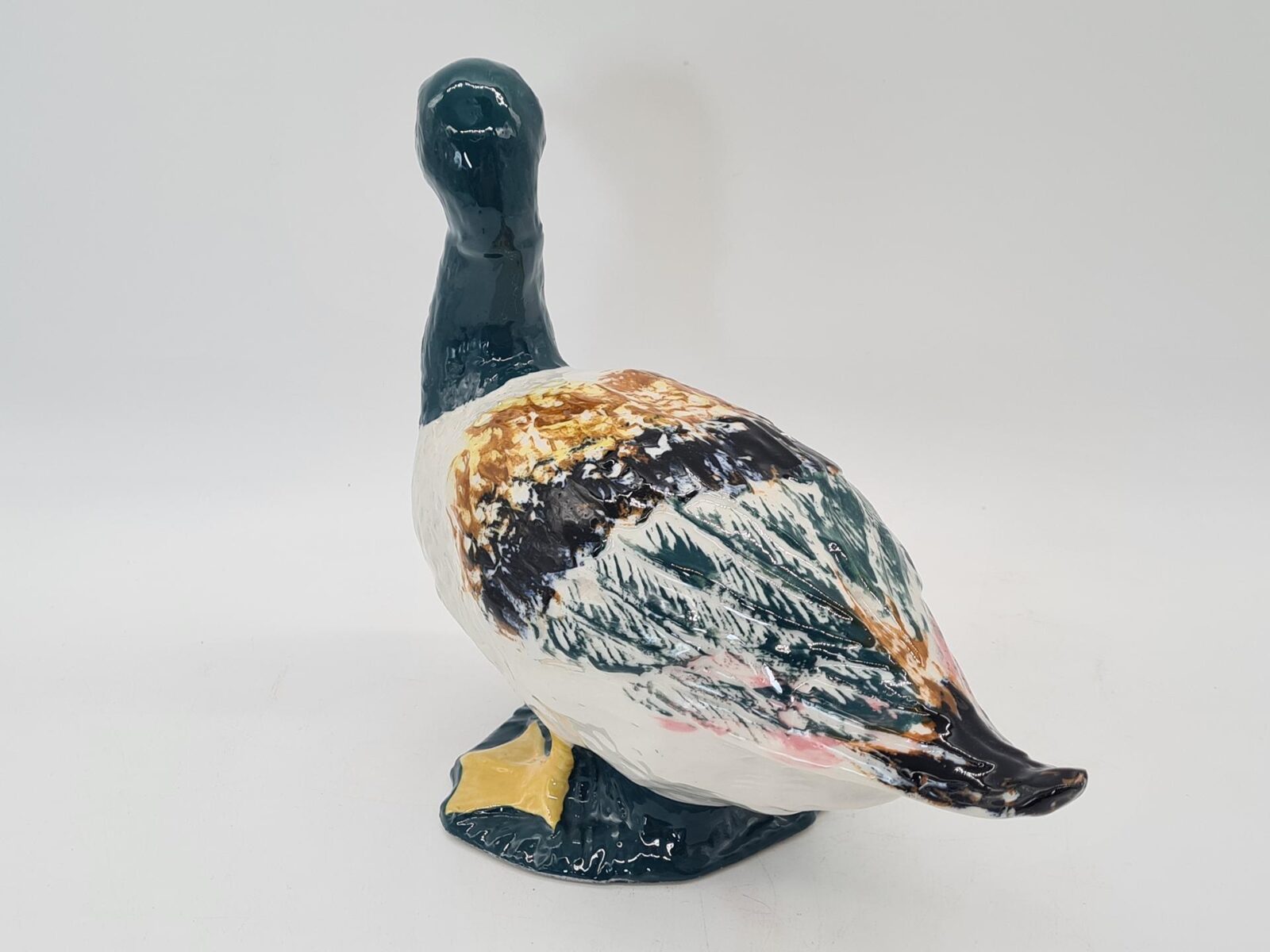 Ręcznie malowana porcelanowa figurka kaczki, lata 70