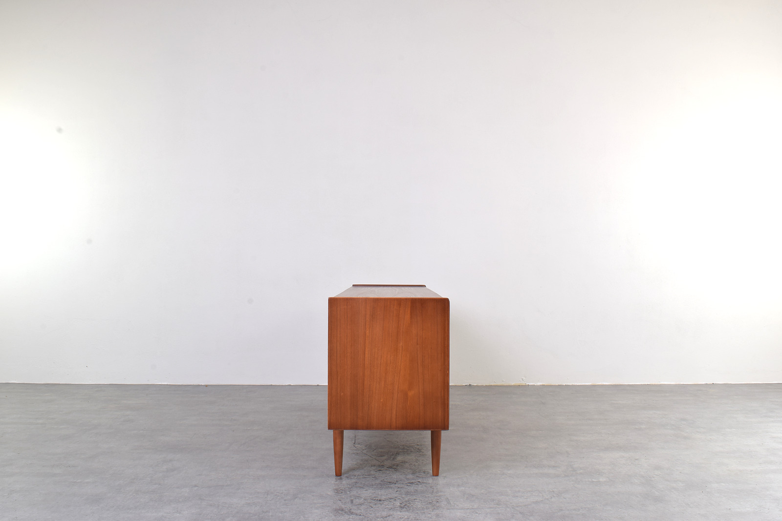Sideboard vintage Trio, proj. Nils Jonsson, prod. Hugo Troeds, Szwecja, lata 60