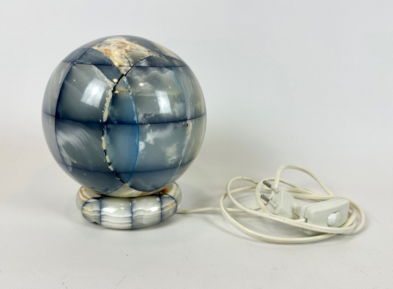 Kulista lampa z onyksu, Włochy, lata 80