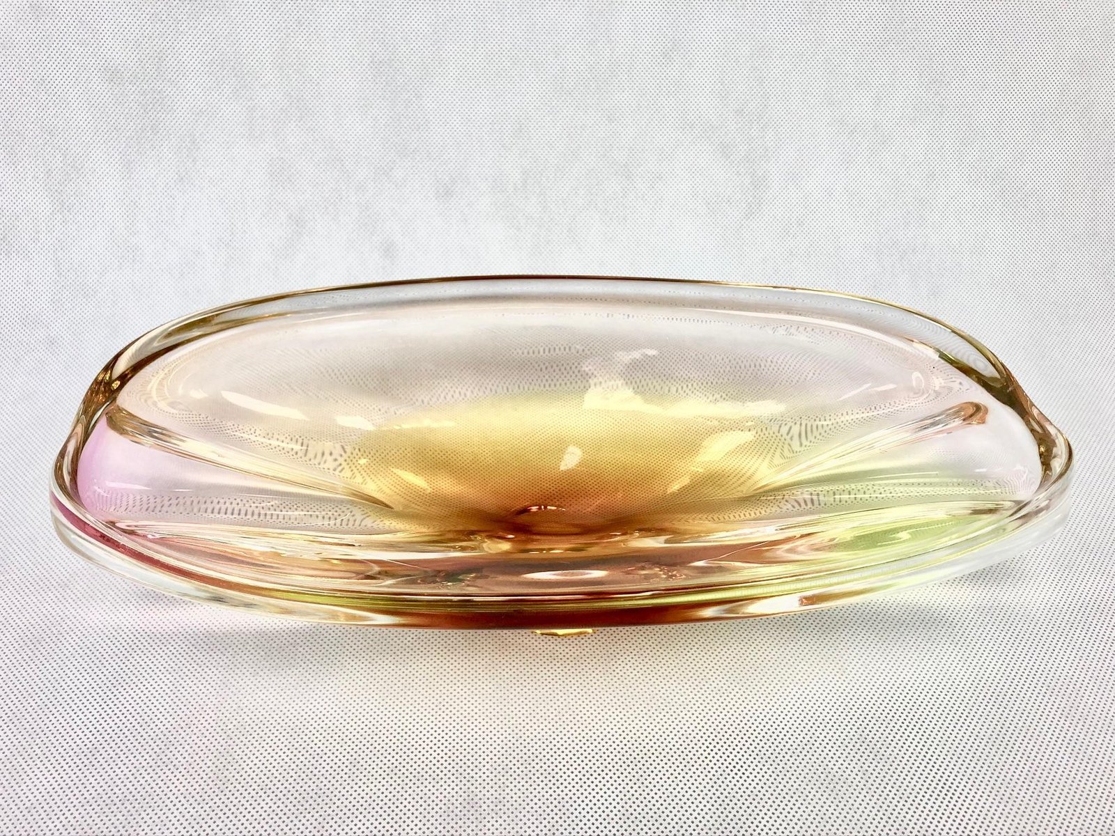 Vintage coloured glass bowl, designed by Jan Beranek, Škrdlovice, Czechoslovakia, 1960s