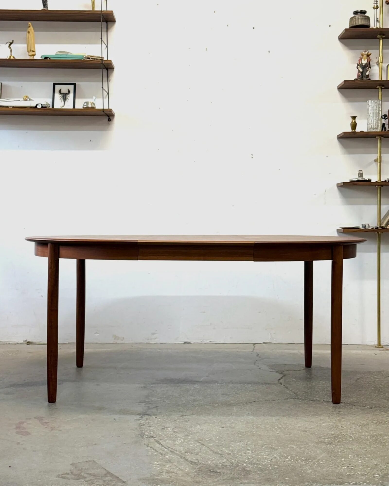 Round extendable teak dining table, Denmark, 1960s