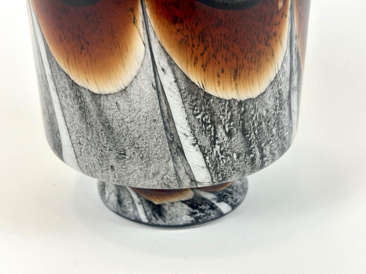 Vase made of opal glass, designed by Carlo Moretti, Murano, Italy, 1970s